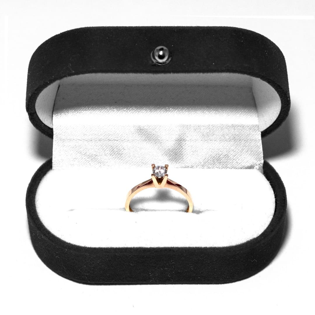 INEL DE LOGODNĂ DIN AUR GALBEN CU DIAMANT NATURAL